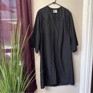 Herff Jones Black Graduation Gown 5’1”/5’2”